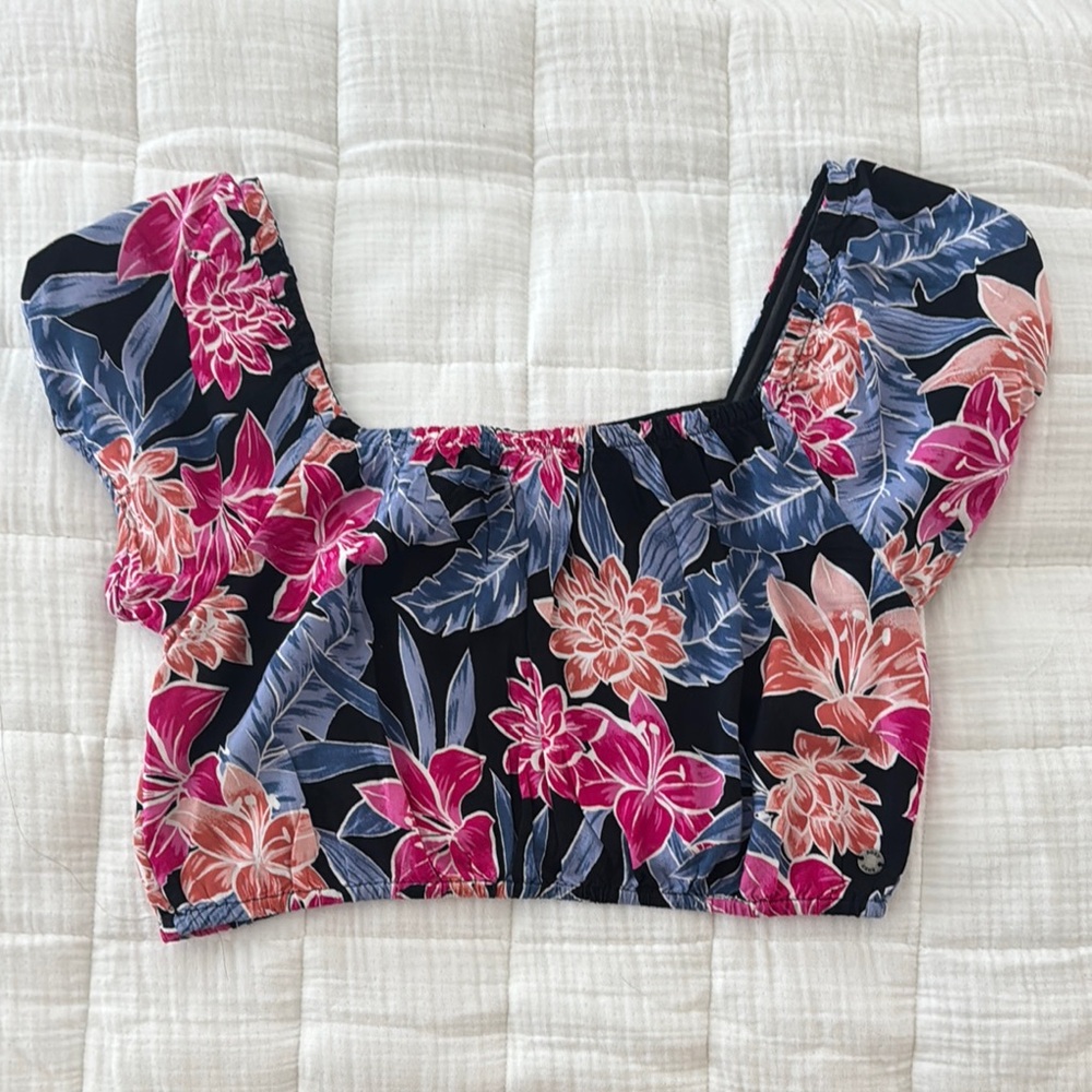 Roxy Floral Puff Sleeve Crop Top